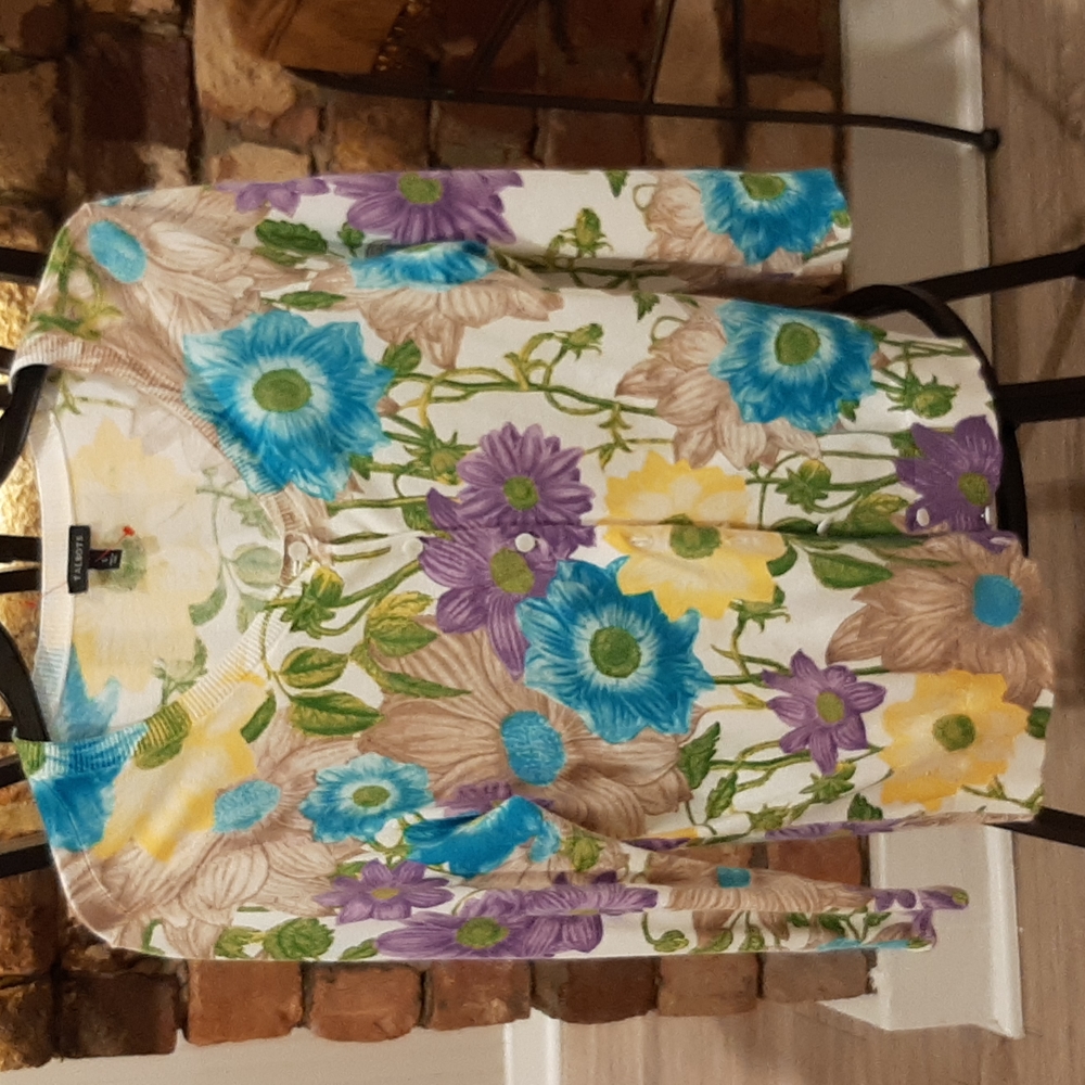 COPY - NWOT Women's Spring  Talbots 3/4 Sleeve Button Up Sweater Size S